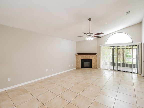 5th image of 2852 Lantana Lakes Dr E