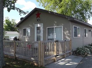626 W Houghton Lake Dr, Houghton Lake, MI 48629