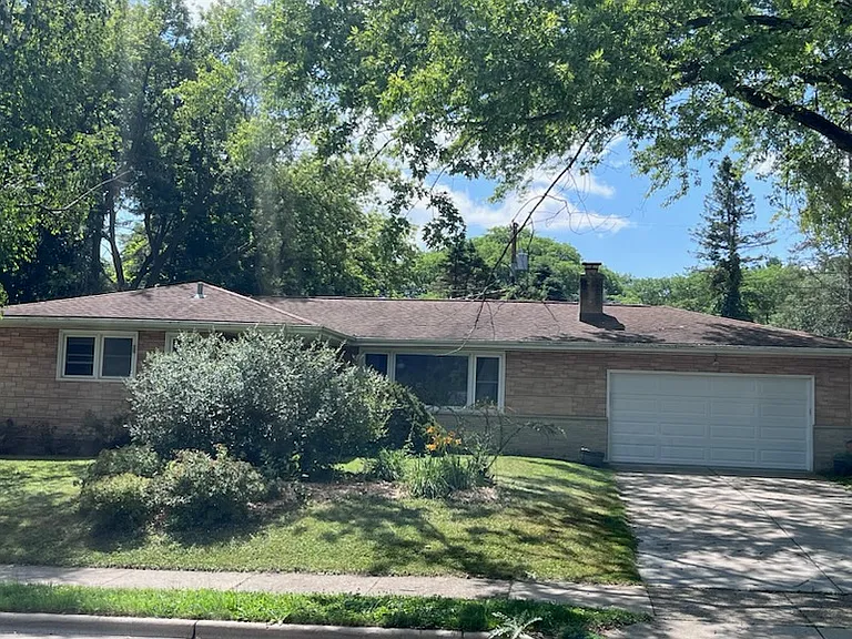 5033 Regent St — Photo 1