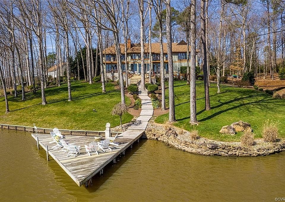 1st image of 20239 Oak River Ct