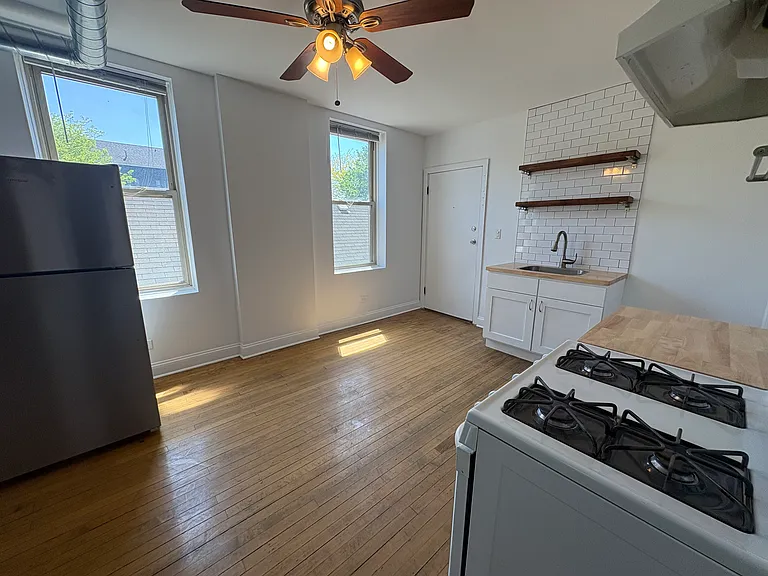 3254 S Morgan St #2F — Photo 3