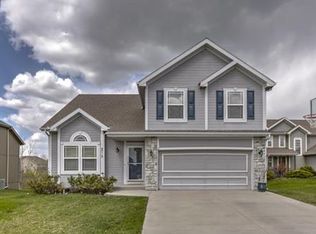 8710 NE 101st Ter, Kansas City, MO 64157