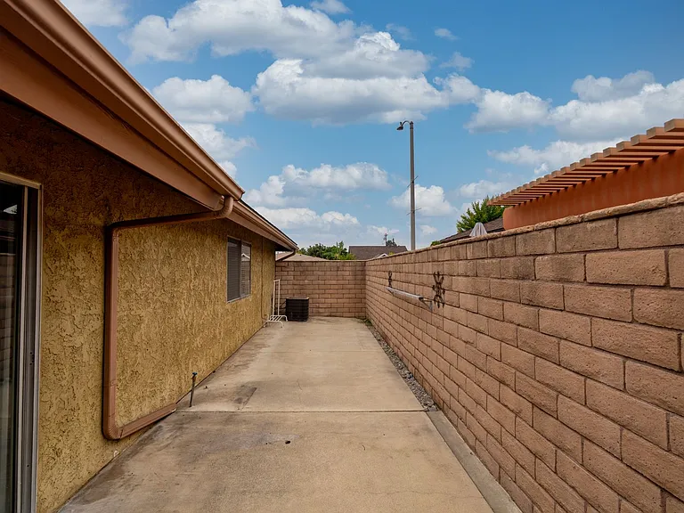 9605 Longden Ave — Photo 21