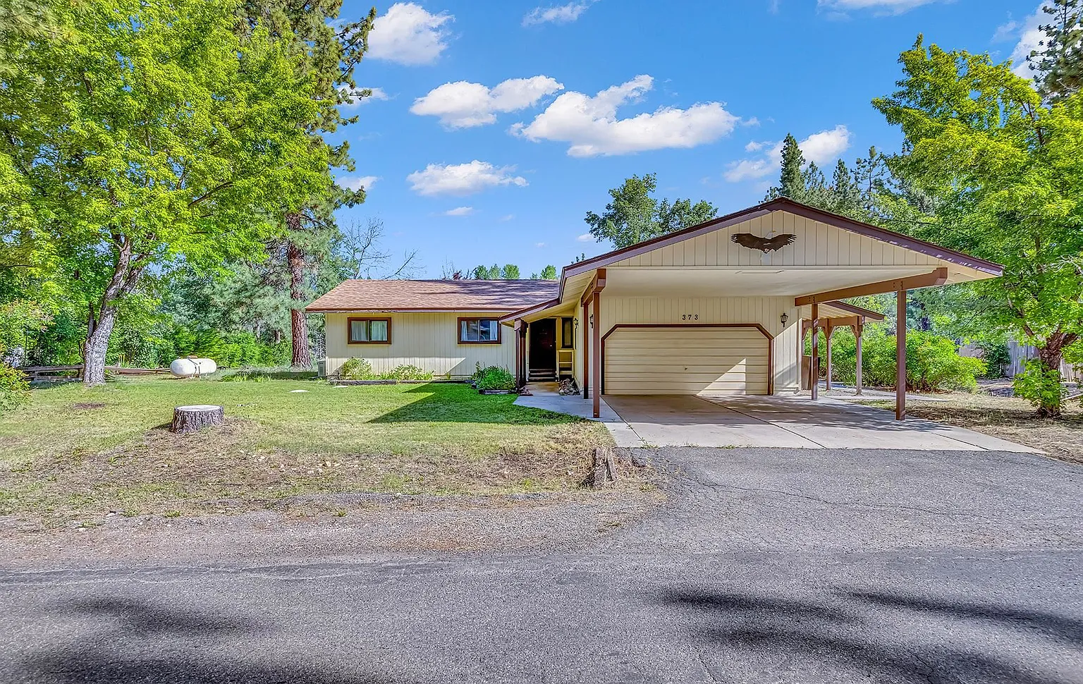 373 Watson Rd photo 1