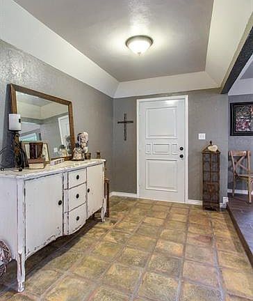 4th image of 7801 Charter Oak Ct