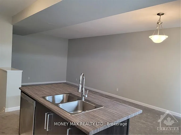 551 Clemency Cres — Photo 7