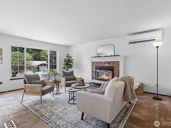 4th image of 14906 110th Avenue NE