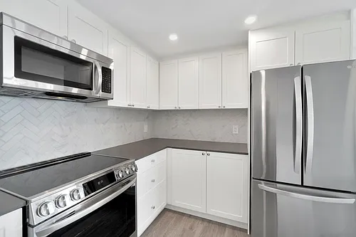 2190 Bellevue Ave Photo 1