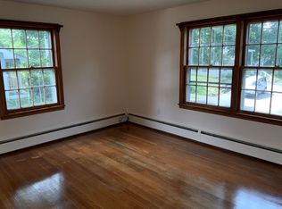 51 Overlook Rd FLOOR 2, Marblehead, MA 01945