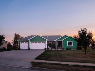 1605 Stover Ave, Spirit Lake, IA 51360