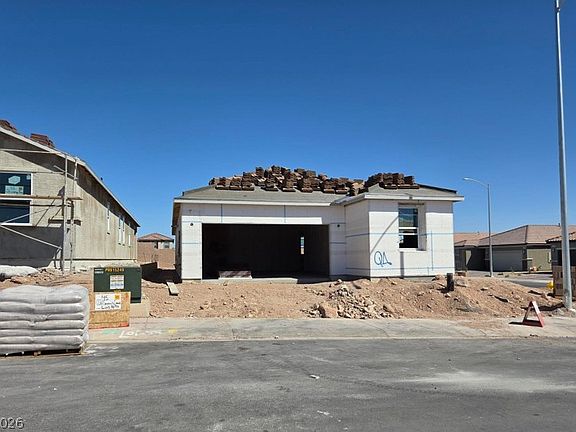 2nd image of 658 Serenity Sands Ct