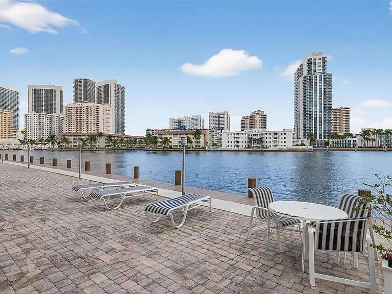 121 Golden Isles Dr #205 — Photo 57