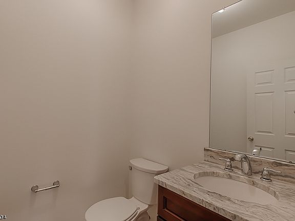 3rd image of 15 Decroce Ct