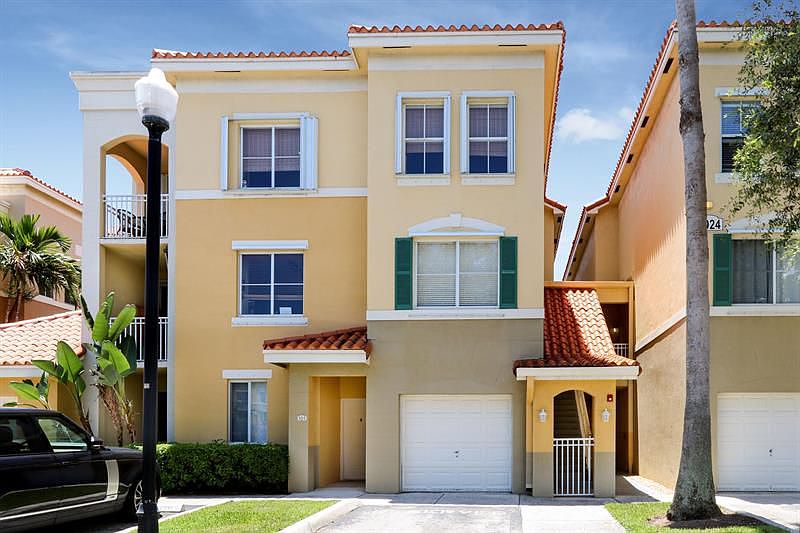 1st image of 11024 Legacy Dr APT 101