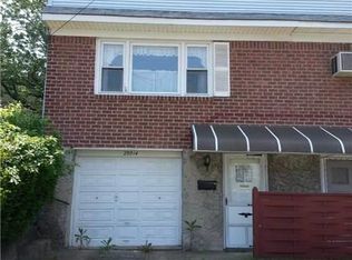 25014 39th Rd, Flushing, NY 11363