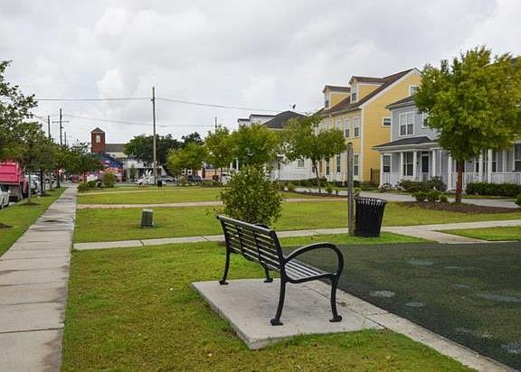 5th image of 2536 Louisiana Ave