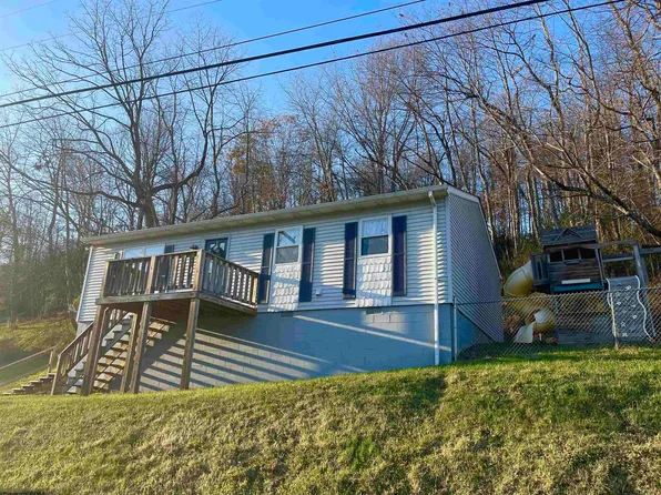 815 Laurel Dr, Mannington, WV 26582