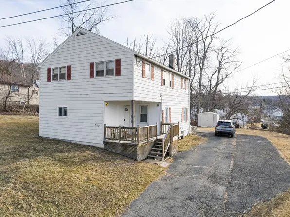 98 Richard St, Johnson City, NY 13790