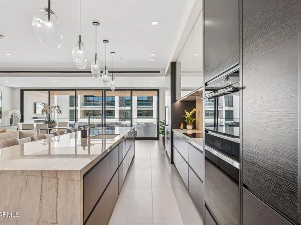 6587 N PALMERAIE Boulevard #2020, Paradise Valley, AZ 85253