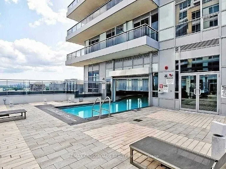 9201 Yonge St #1704 — Photo 35