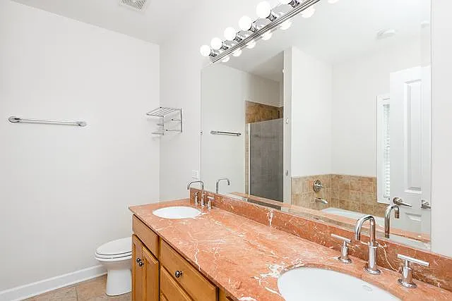 3501 N Sheffield Ave #2S — Photo 8