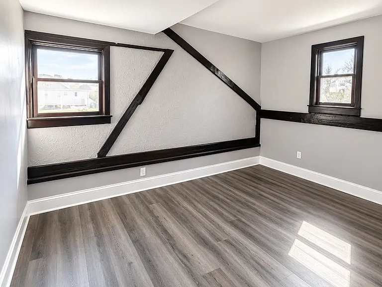 219-221 S Orchard St #5 — Photo 2