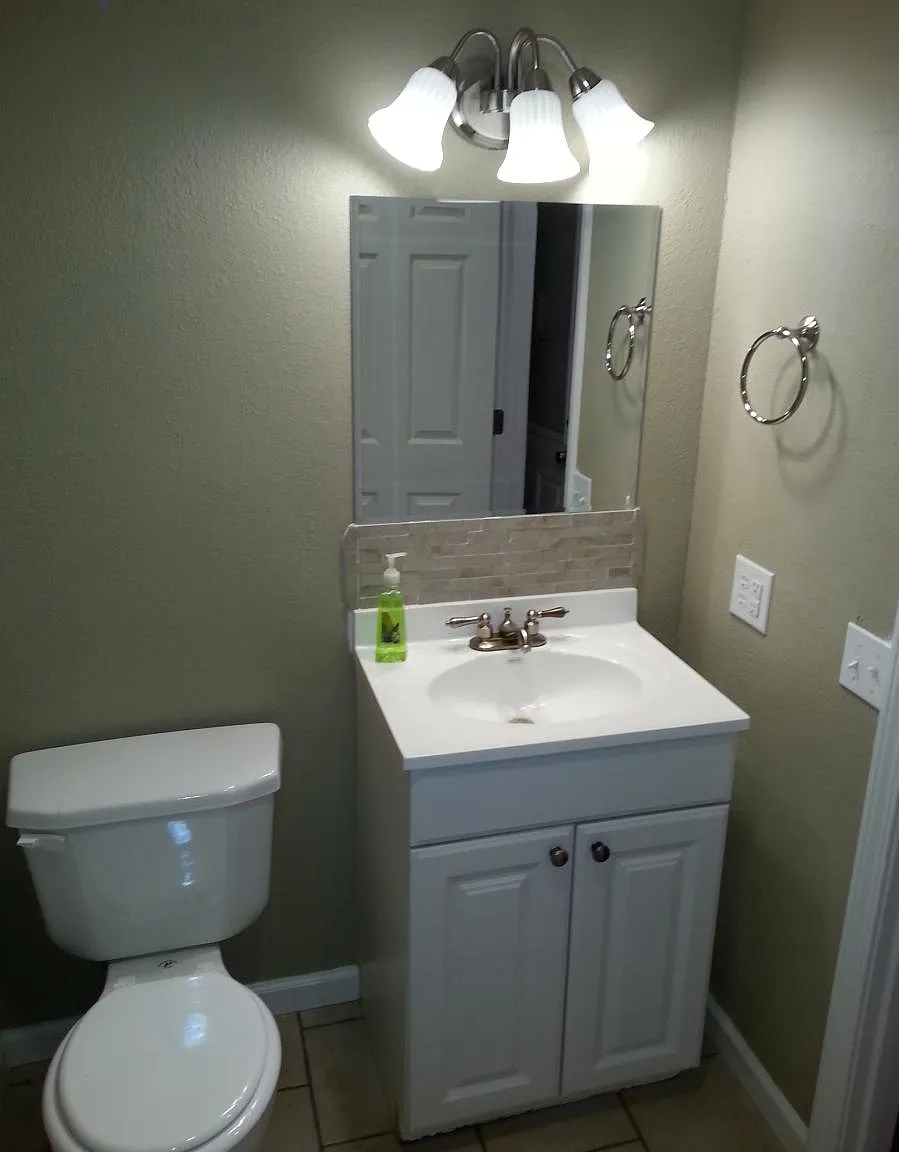 410 S Adams Ave — Photo 3
