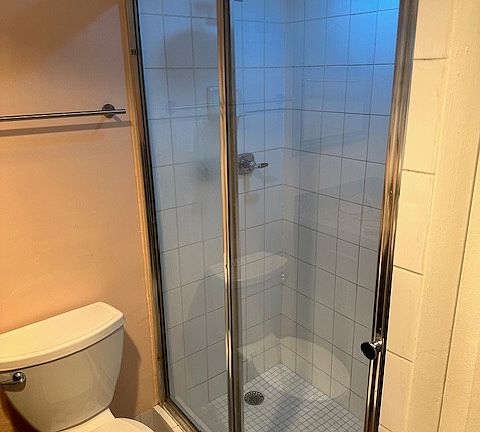 4th image of 2539 S Bayshore Dr APT 327A