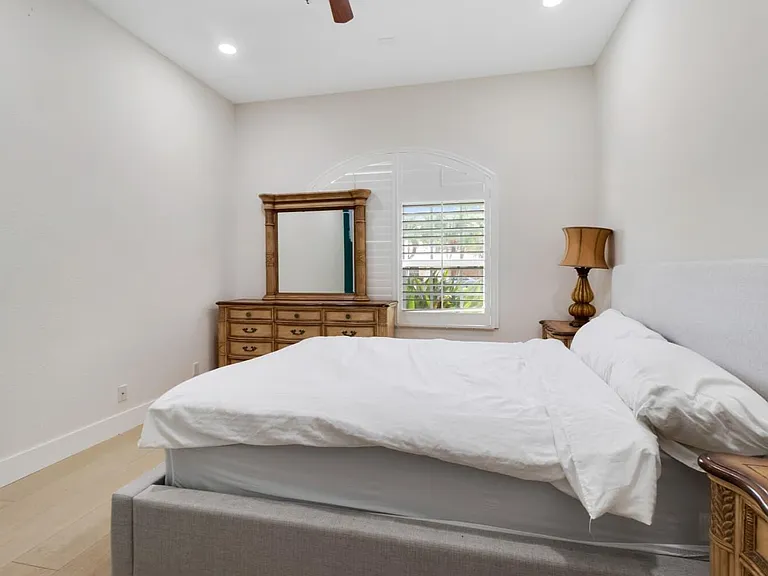 6301 SW 58th Ct — Photo 29