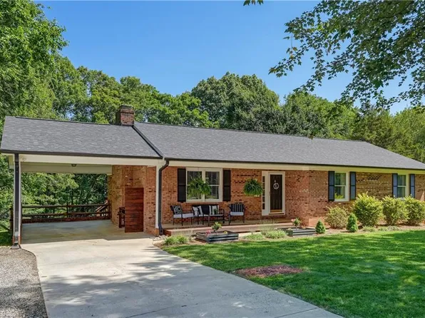 3005 Cedar Creek Dr, Kernersville, NC 27284