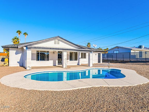 2nd image of 3650 Chemehuevi Blvd