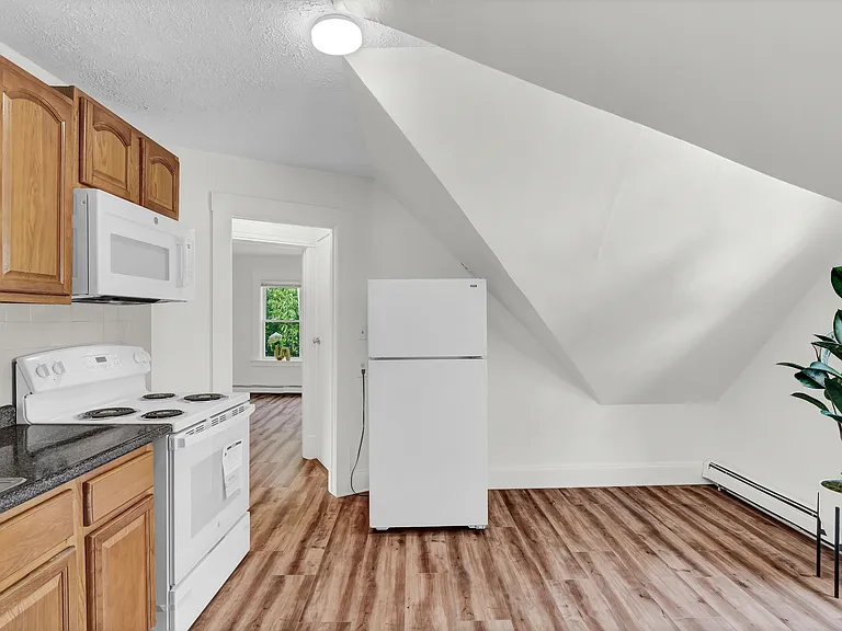 66 Evergreen Ave #3 — Photo 14