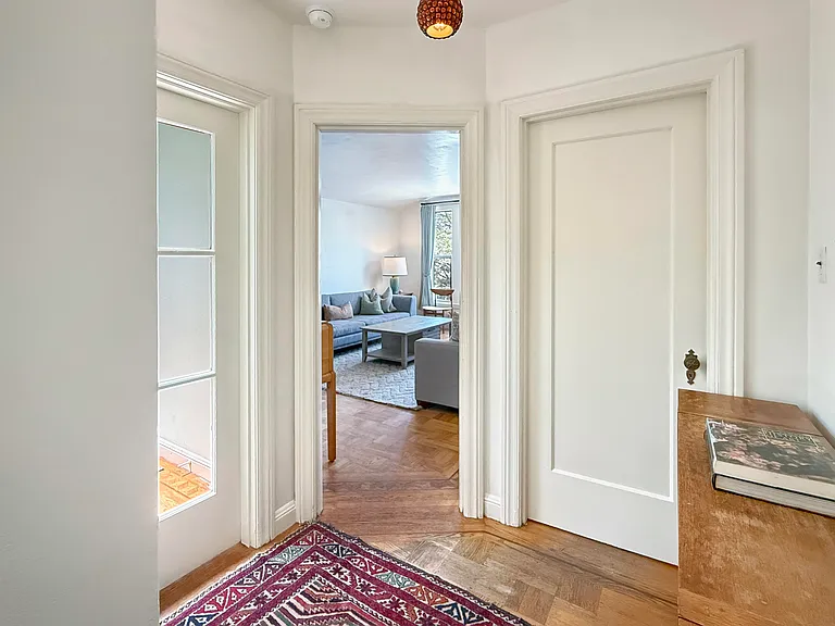 125 Winfield St — Photo 6