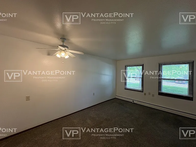114 Victor St #9 — Photo 2