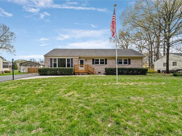 1209 Yacht Basin Dr, Colonial Heights, VA 23834