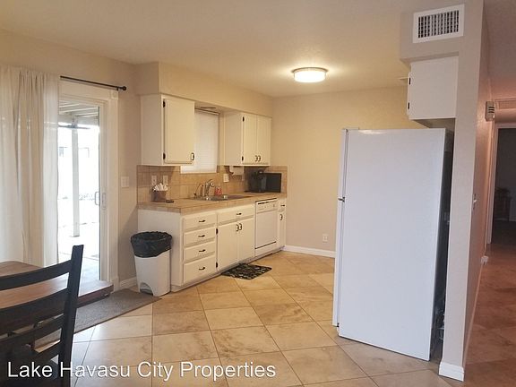 3rd image of 2650 San Juan Dr