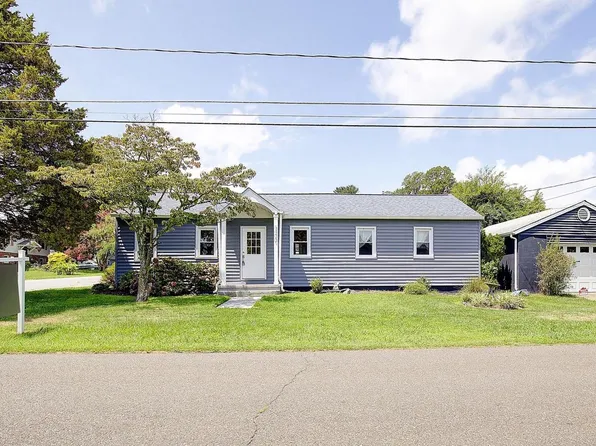 8400 F St, Chesapeake Beach, MD 20732
