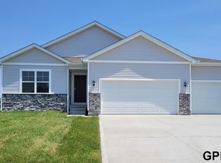 5507 N 188th St, Elkhorn, NE 68022