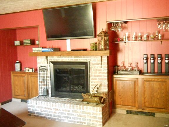 3rd image of 23 Crestview Dr