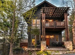 7 Whitman Ln, Black Mountain, NC 28711