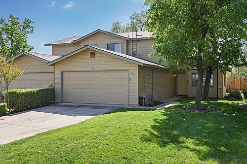 1952 Hacienda Dr Photo 1