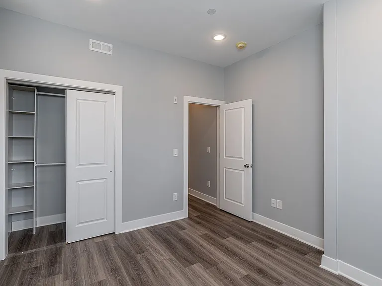 846 N 41 — Photo 9
