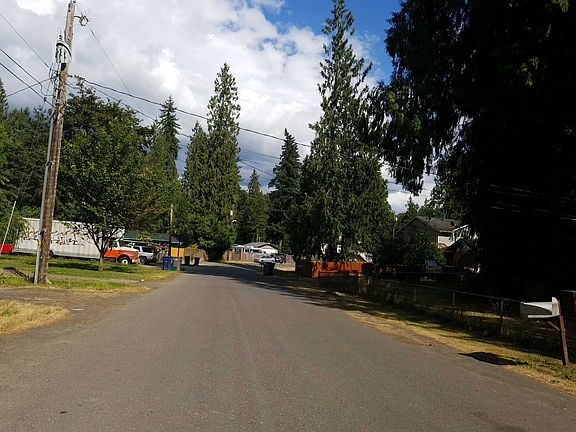 4th image of 11415 183rd Dr NE