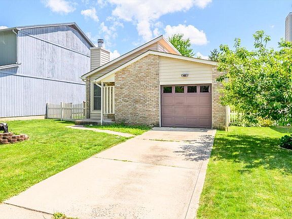 4th image of 403 Huntland Ln