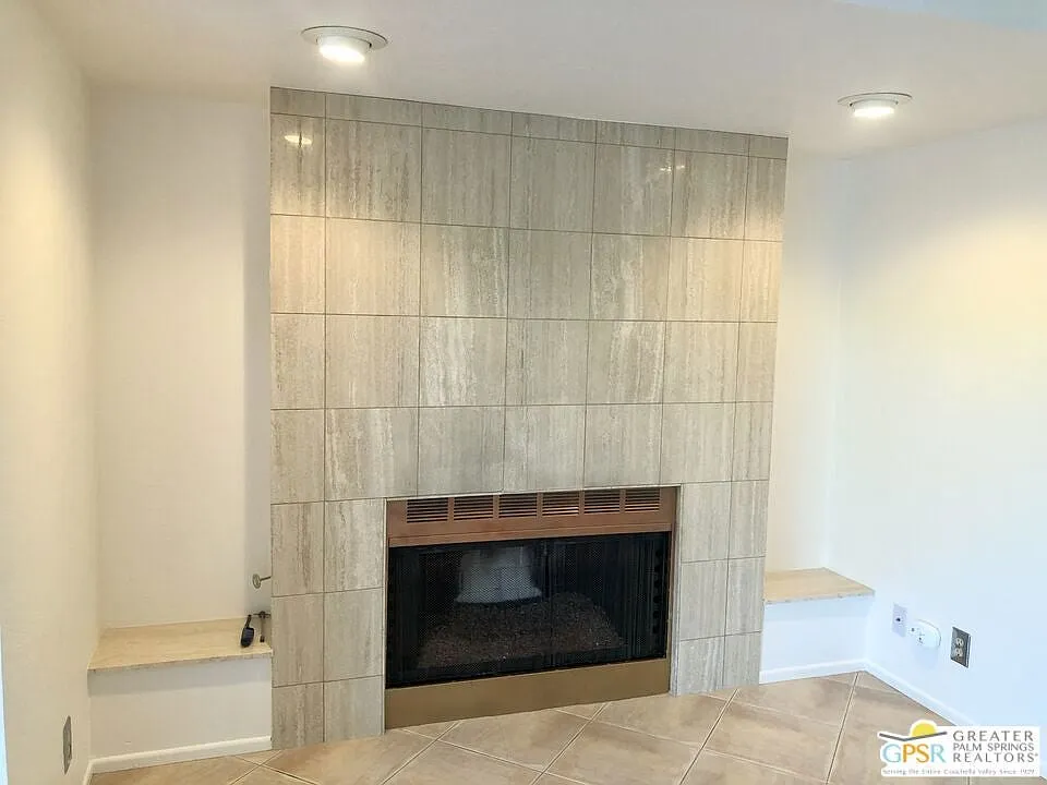 2 bed, 3.5 bath, 1511 sqft, $2,900 — Photo 3