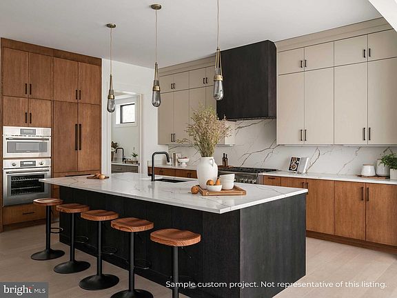 2nd image of 13017 Glen Rd