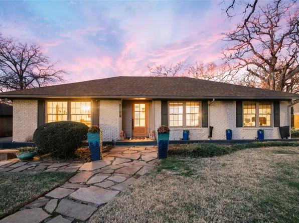 1811 Locksley Ln, Denton, TX 76209