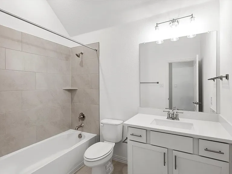 1425 Cole Estates Dr — Photo 24
