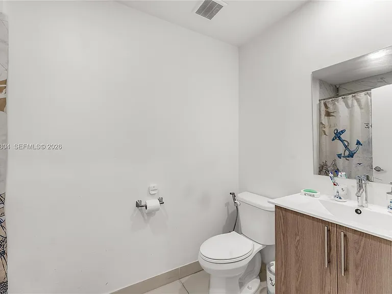 1164 NW 2nd St — Photo 14