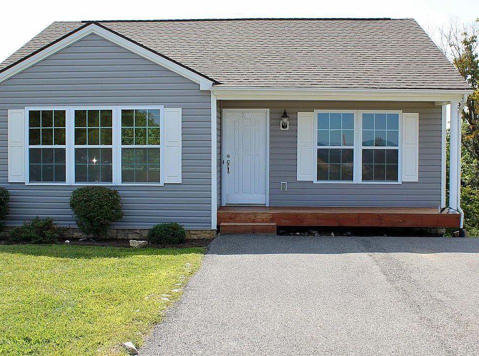 1st image of 210 Robin Hood Dr